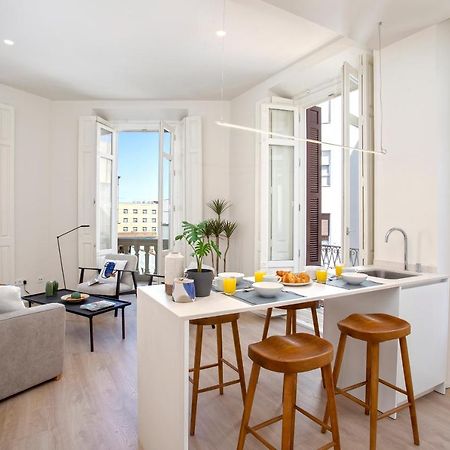 Apartamentos Thyssen Cisneros By Rent Me マラガ エクステリア 写真