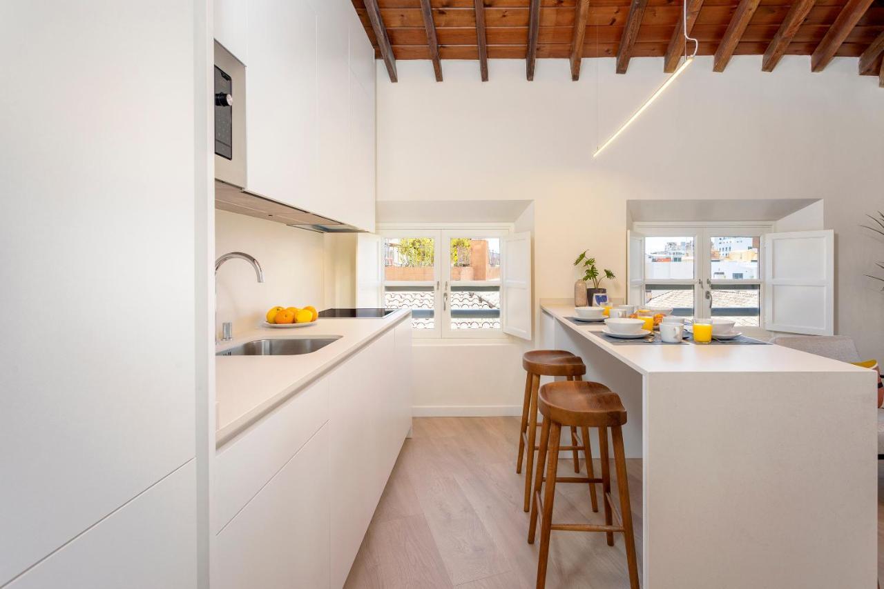 Apartamentos Thyssen Cisneros By Rent Me マラガ エクステリア 写真