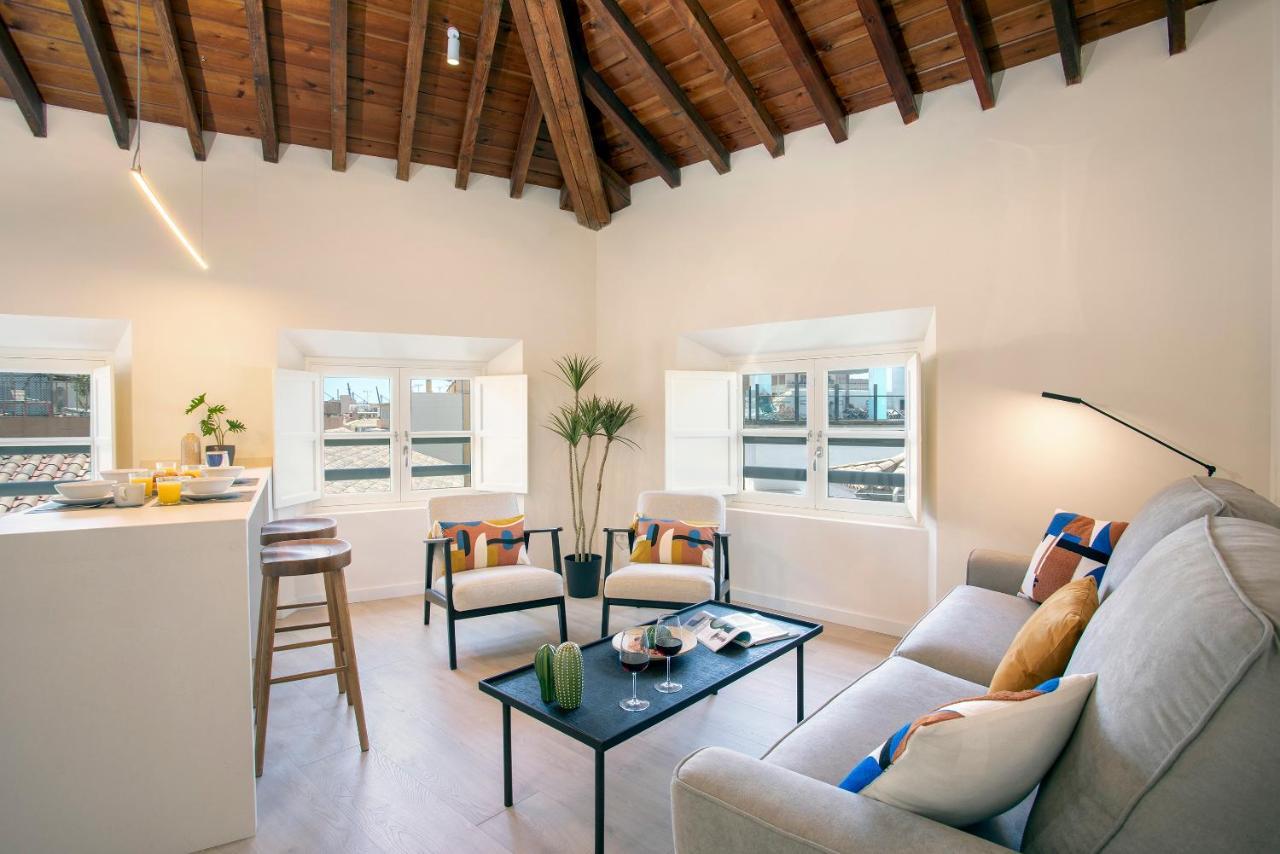 Apartamentos Thyssen Cisneros By Rent Me マラガ エクステリア 写真