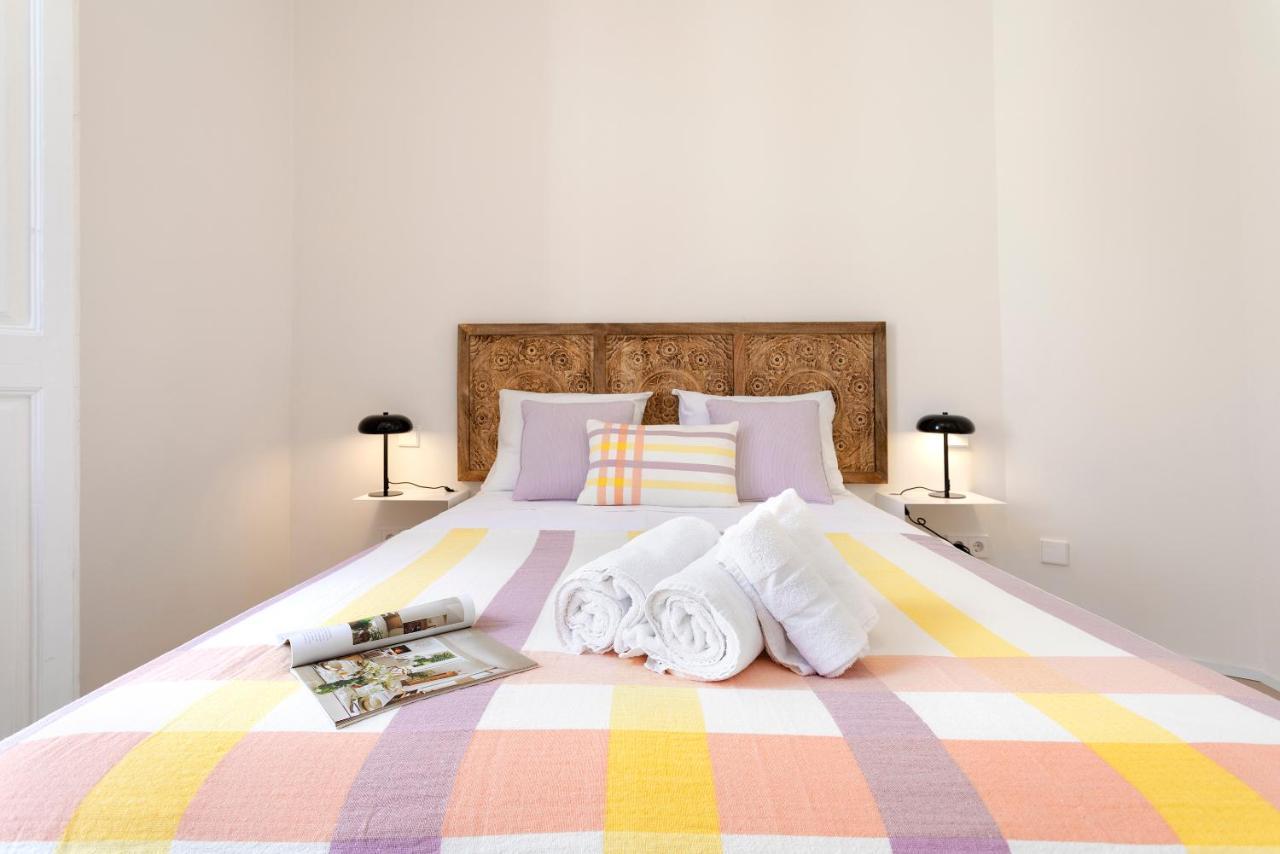 Apartamentos Thyssen Cisneros By Rent Me マラガ エクステリア 写真