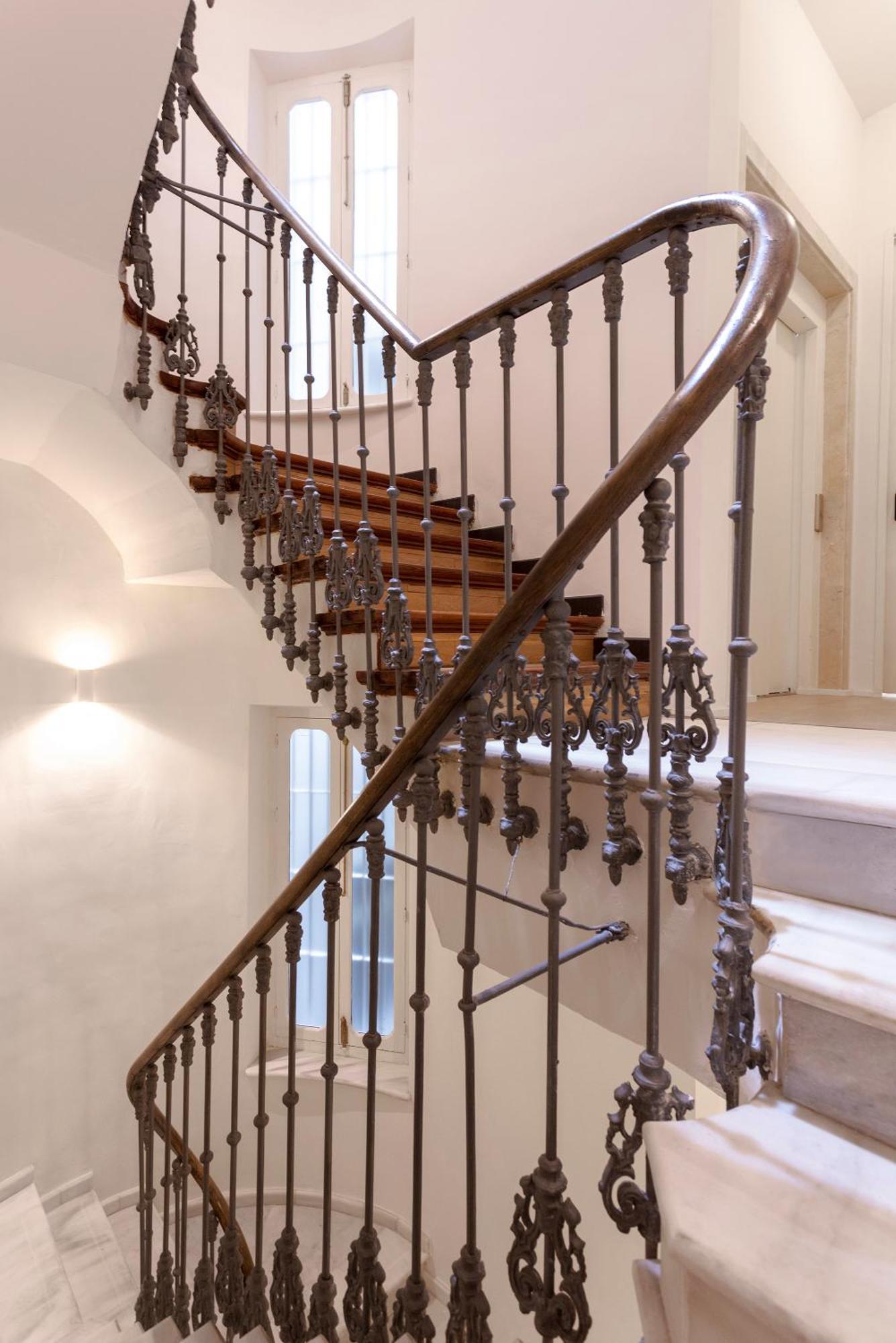 Apartamentos Thyssen Cisneros By Rent Me マラガ エクステリア 写真